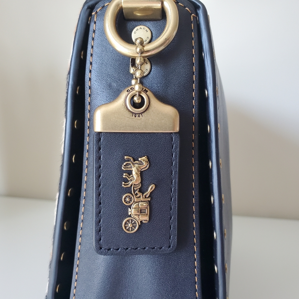 Coach Page 27 with Leopard print - Picture 5 of 17